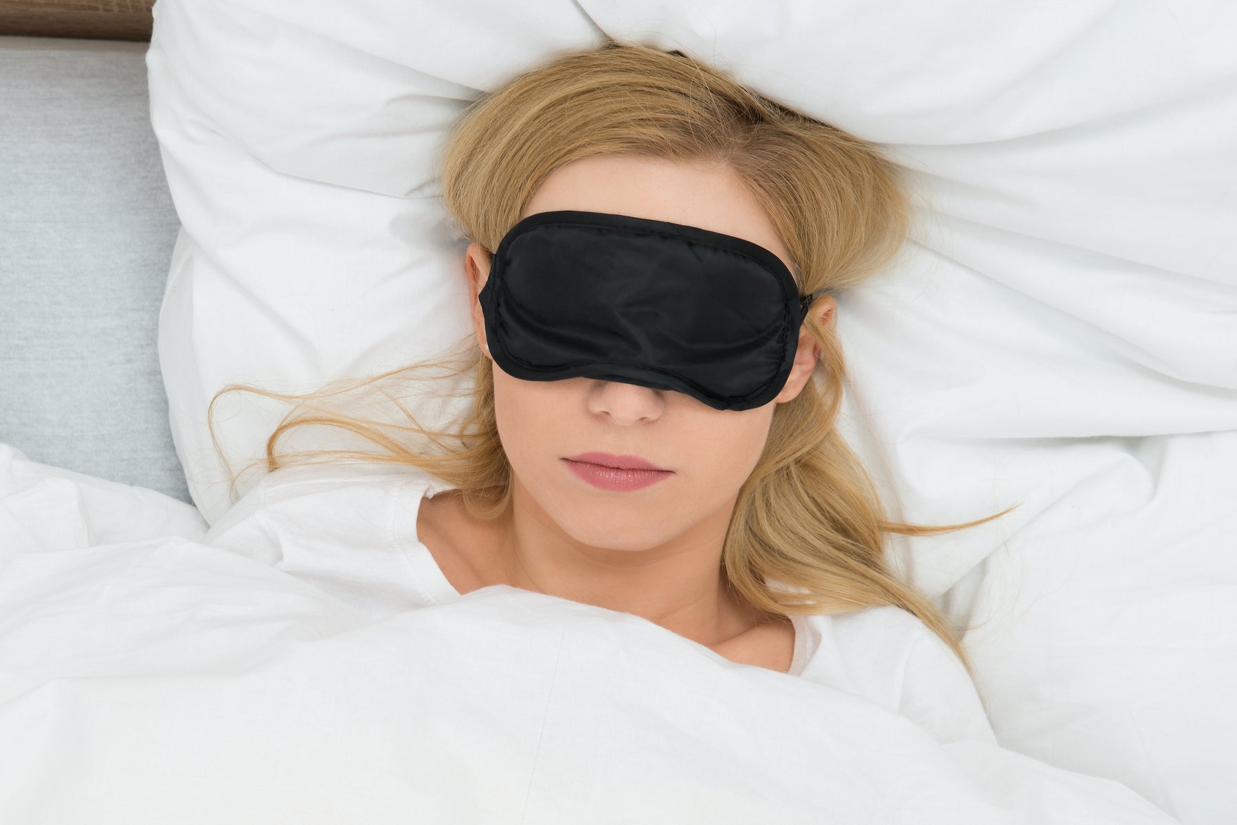 5 Tips to Naturally Improve Your Sleep