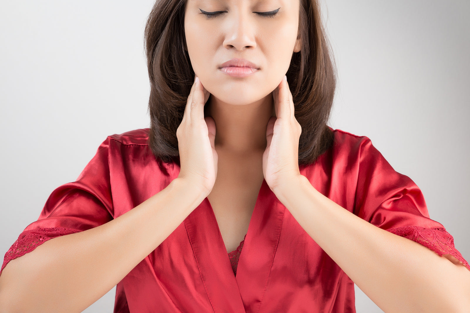 5 Ways to Protect and Improve Your Thyroid Health